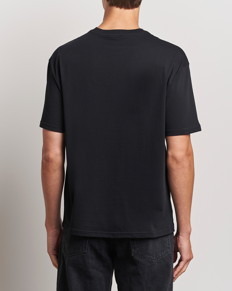 Men | T-Shirts | A.P.C. | Boxy Micro Center Logo T-Shirt Black