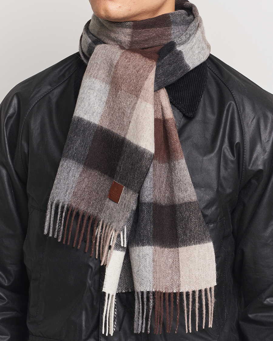 Men | Amanda Christensen Merino Wool Block Check Scarf Brown/Grey | Amanda Christensen | Merino Wool Block Check Scarf Brown/Grey
