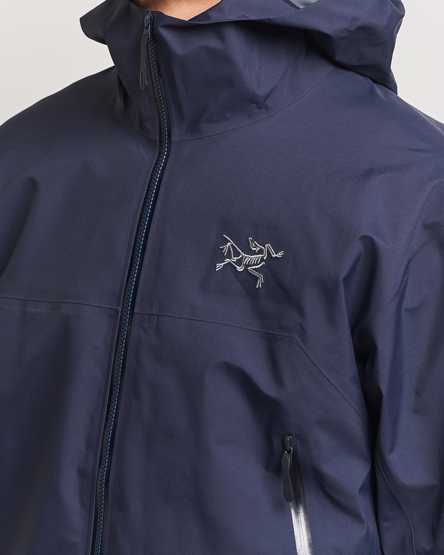 Men | Coats & Jackets | Arc'teryx | Beta Jacket Black Sapphire