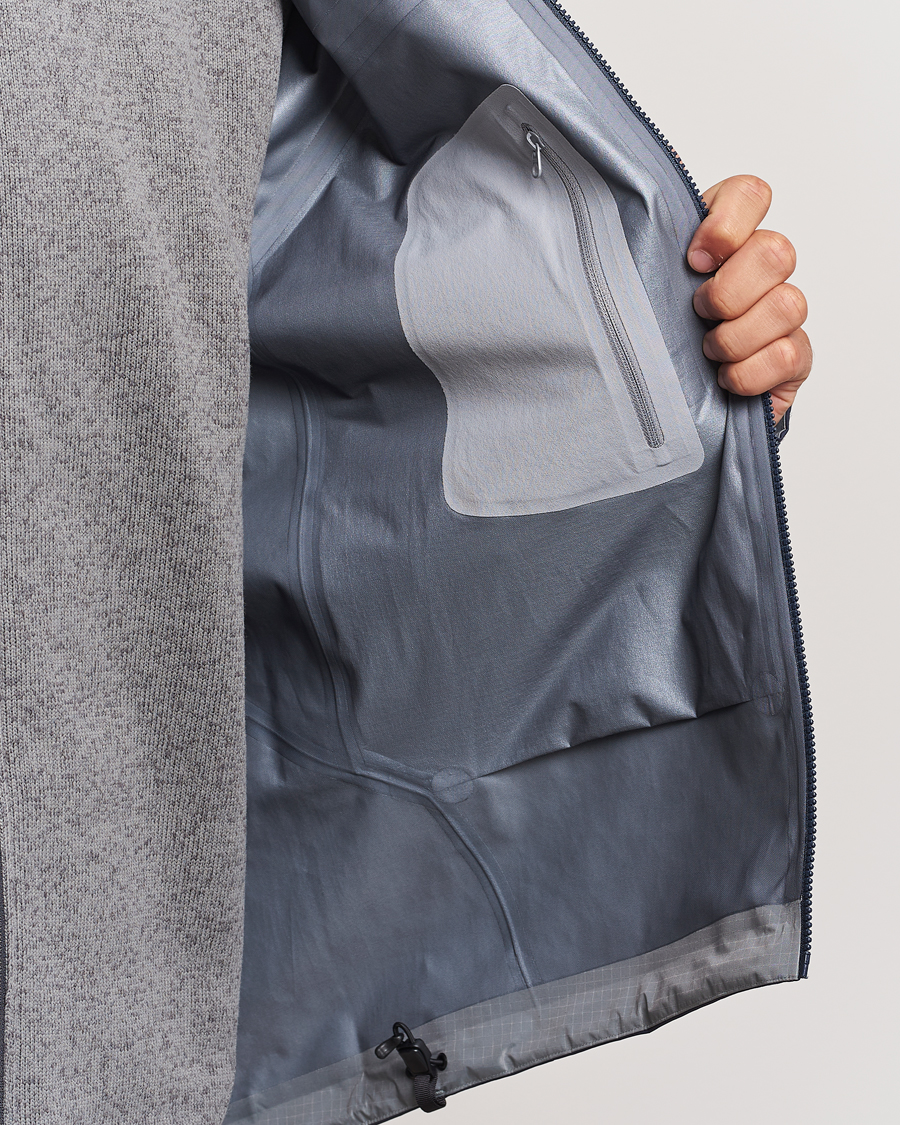 Men | Coats & Jackets | Arc'teryx | Beta Jacket Black Sapphire