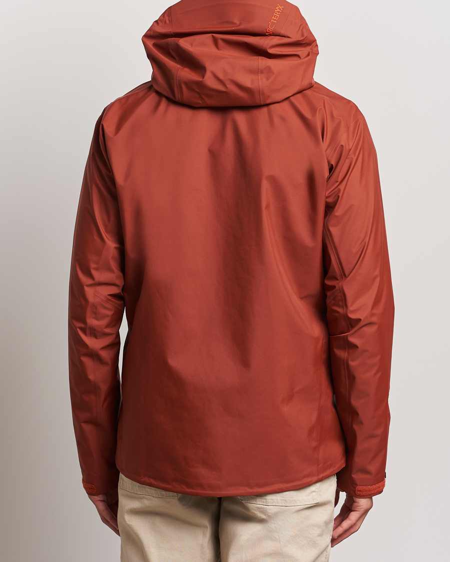 Men | Coats & Jackets | Arc'teryx | Beta SL Jacket Sequoia/Solaris