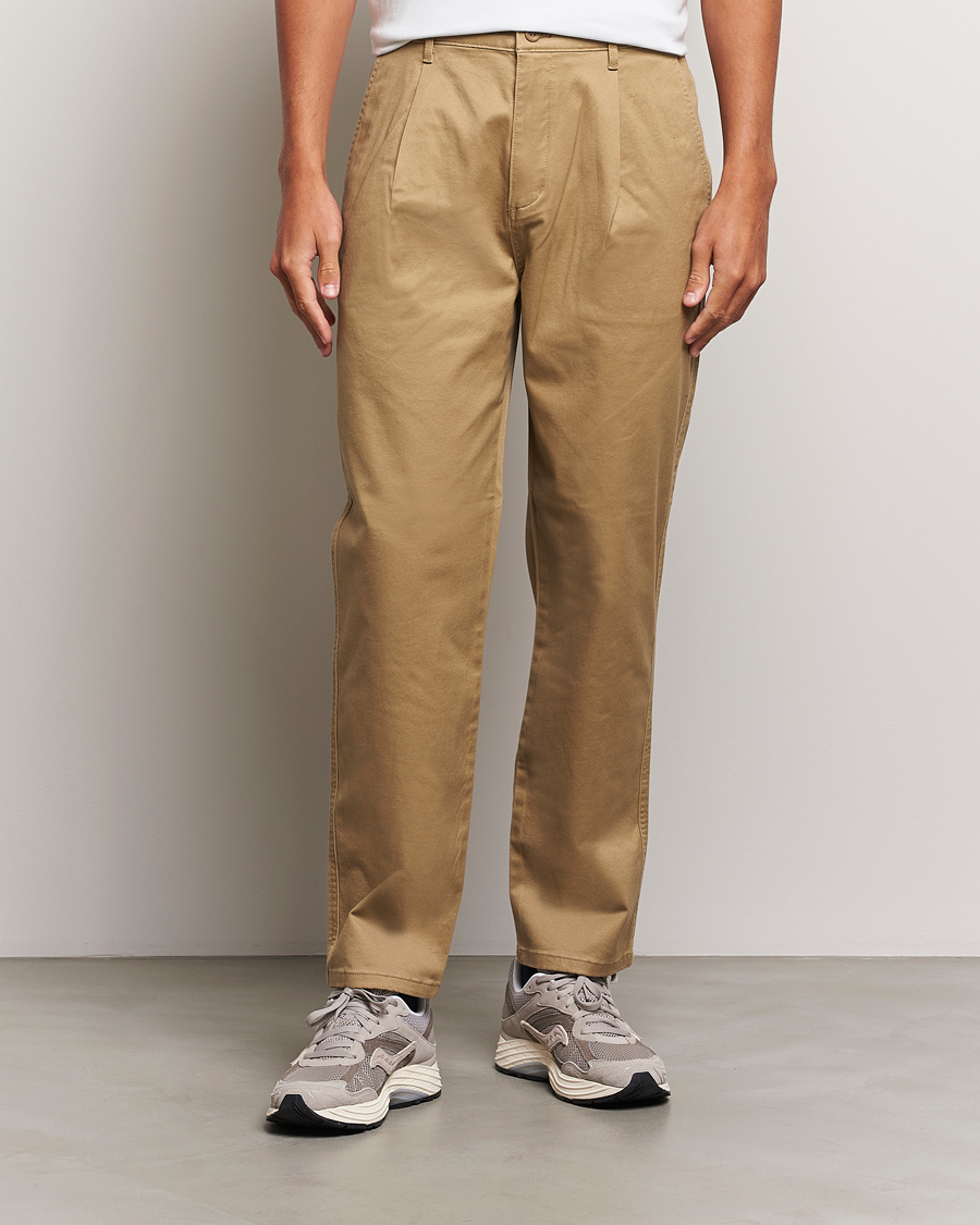 Men | Trousers | Dockers | Original Pleated Cotton Chino Harvest Gold