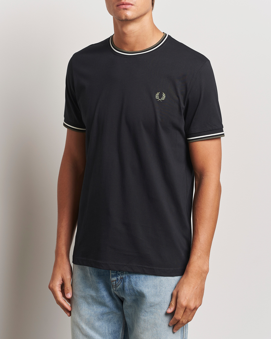 Men | T-Shirts | Fred Perry | Twin Tipped T-Shirt Black