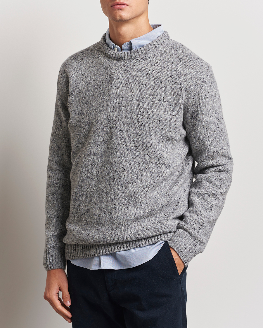 Men | Sweaters & Knitwear | GANT | Neps Wool Crew Neck Grey Melange