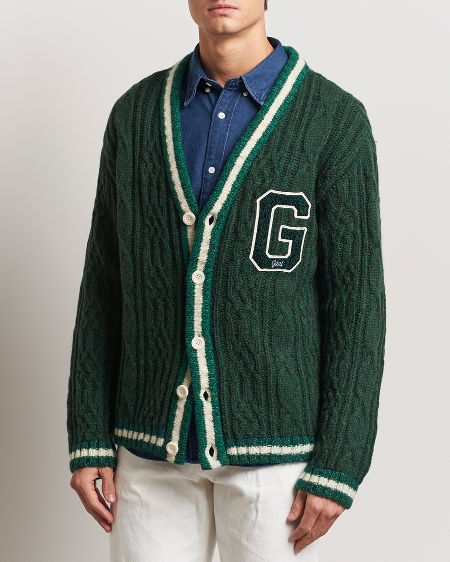 Men | Sweaters & Knitwear | GANT | Seasonal G Cable V-neck Cardigan Tartan Green
