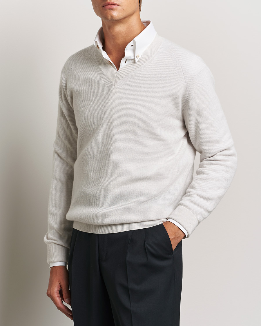 Men | Sweaters & Knitwear | Brioni | Rib Cashmere V-Neck Sweater Light Grey