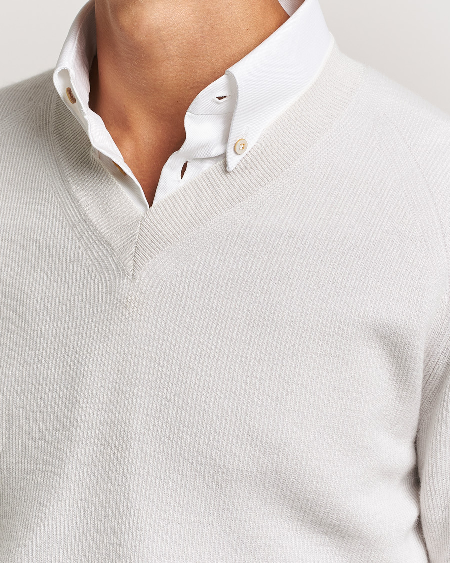 Men | Sweaters & Knitwear | Brioni | Rib Cashmere V-Neck Sweater Light Grey