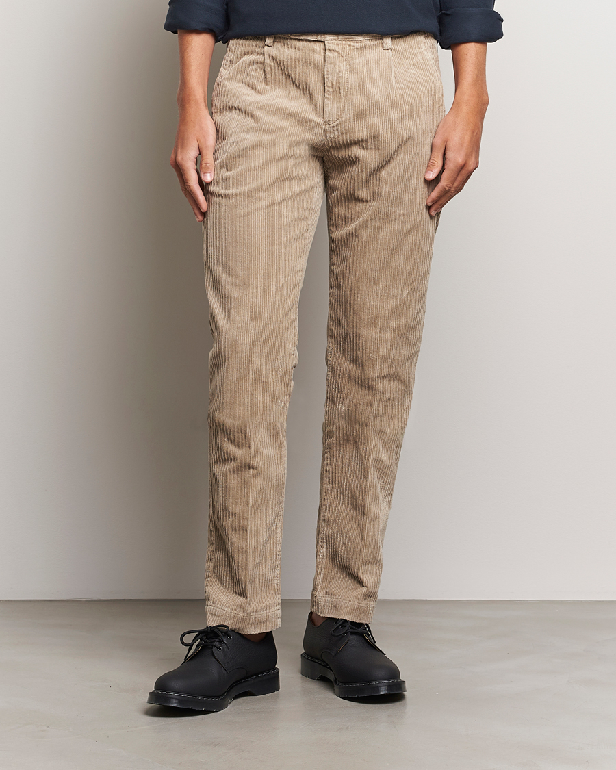 Men | Trousers | Massimo Alba | Ionio Wale Corduroy Trousers Beige