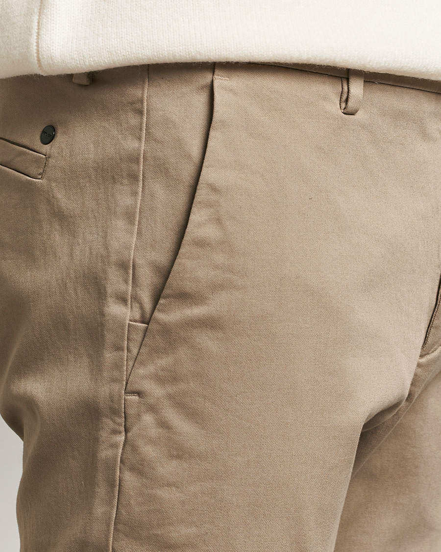 Men | Trousers | NN07 | Theo Regular Fit Stretch Chinos Timber Wolf
