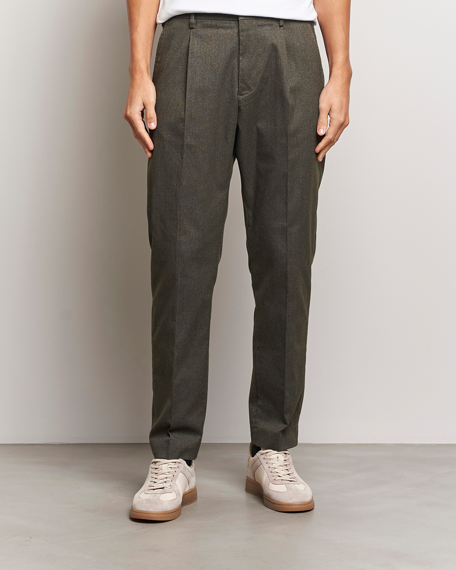 Men | Trousers | NN07 | Bill Pleated Brushed Cotton Trousers Dark Army