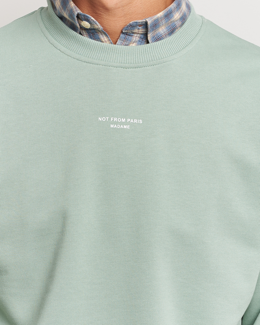 Men | Sweaters & Knitwear | Drôle de Monsieur | Classic Slogan Sweatshirt Water Green