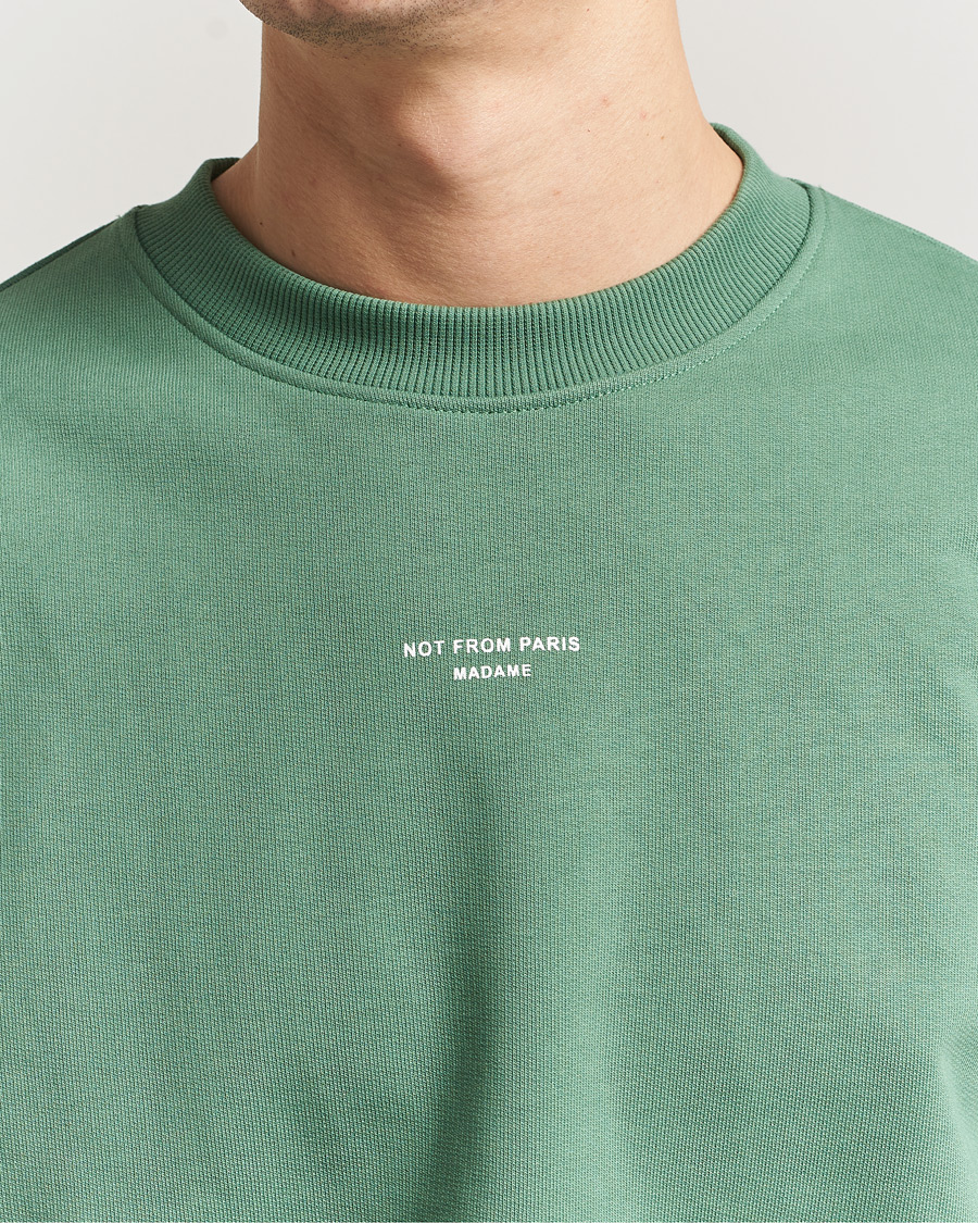 Men | Sweaters & Knitwear | Drôle de Monsieur | Classic Slogan Sweatshirt Water Green