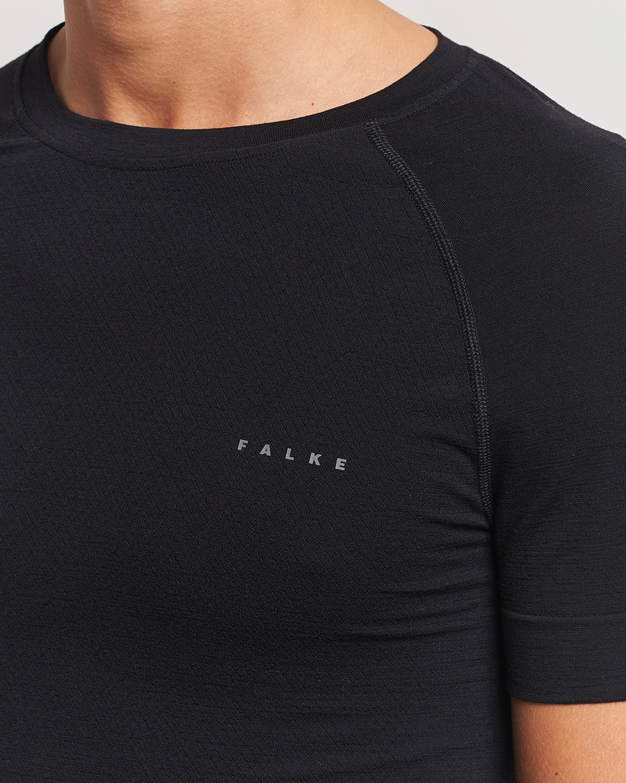 Men | T-Shirts | Falke Sport | Wool Tech Light T-Shirt Black