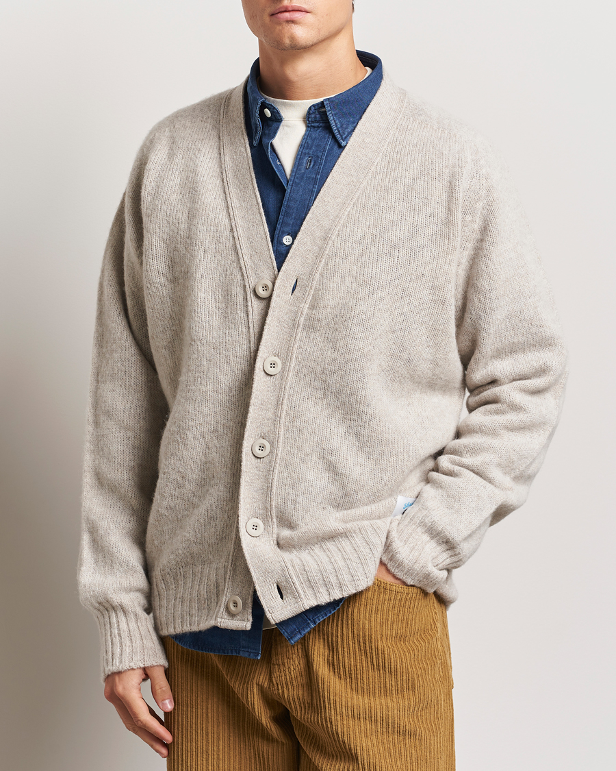 Men | Sweaters & Knitwear | Howlin' | Shaggy Bear Cardigan Cosmic Latte