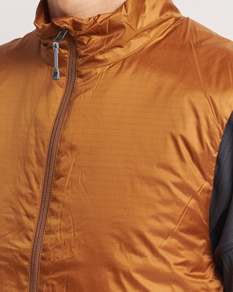 Men | Coats & Jackets | Houdini | Dunfri Primaloft Padded Vest Rust Brown