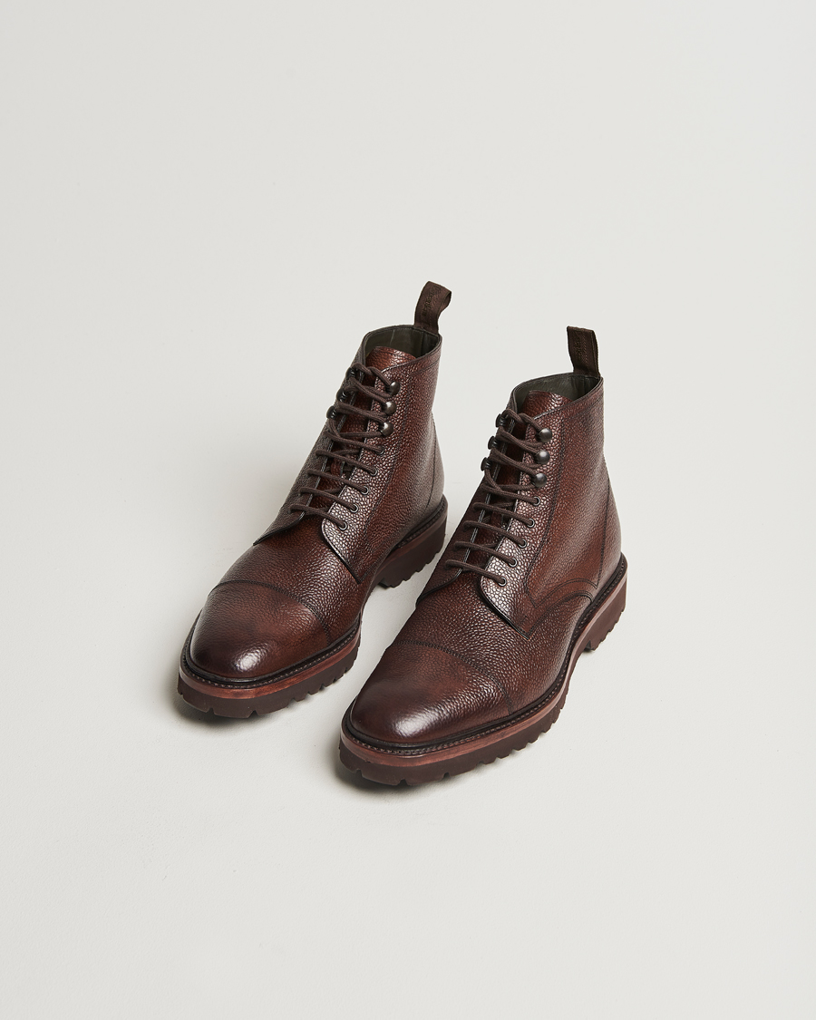 Men | Boots | Loake 1880 | Aquarius Grained Lightweight Boot Dark Brown