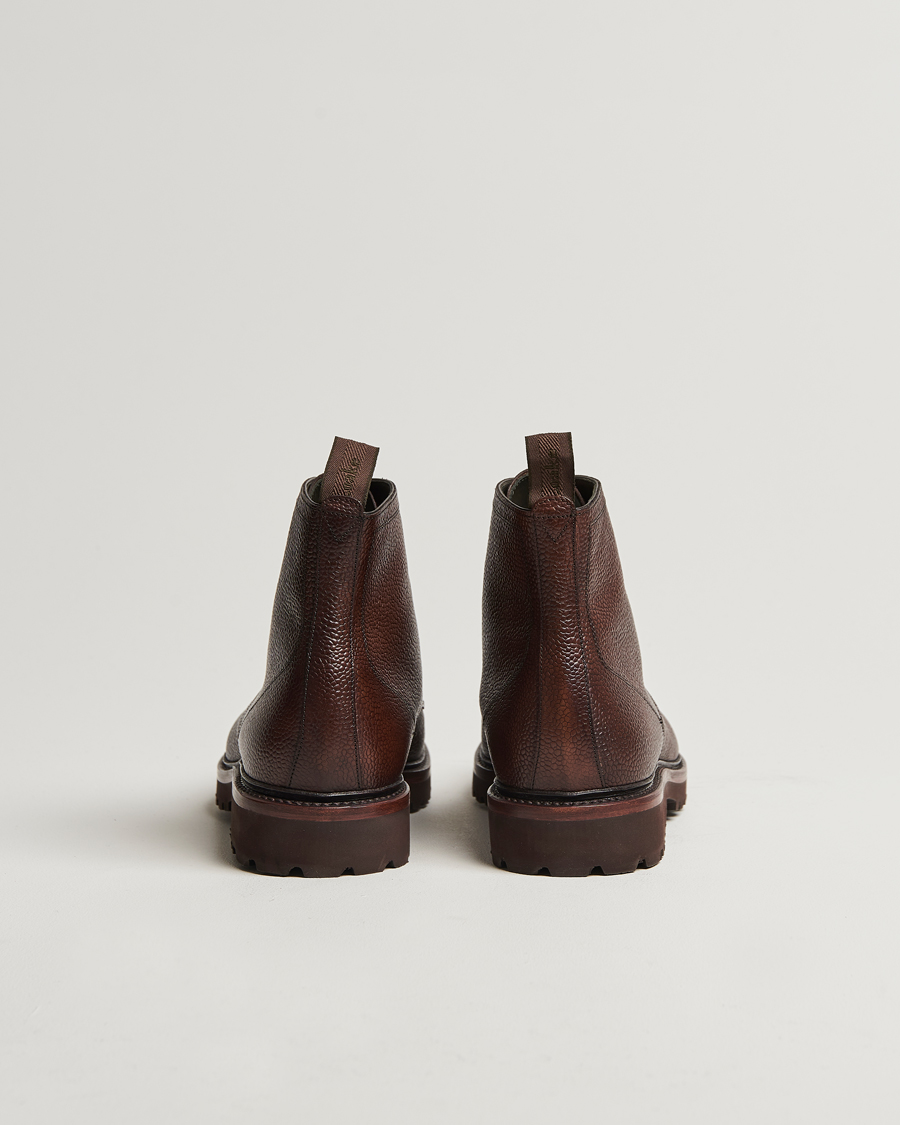 Men | Boots | Loake Shoemakers | Aquarius Grained Lightweight Boot Dark Brown
