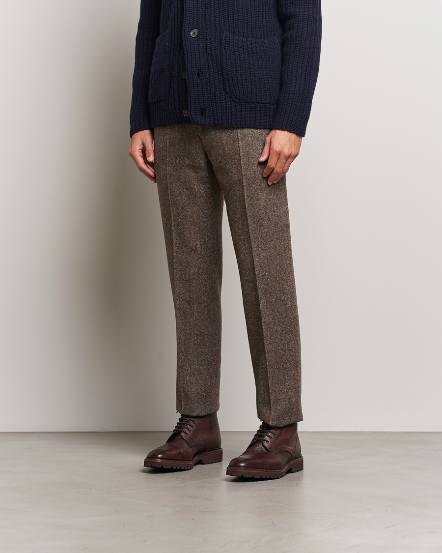 Men | Boots | Loake Shoemakers | Aquarius Grained Lightweight Boot Dark Brown