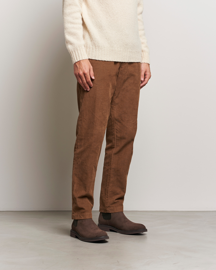 Men | Boots | Loake Shoemakers | Ducksworth Waterproof Chelsea Boot Brown Nubuck