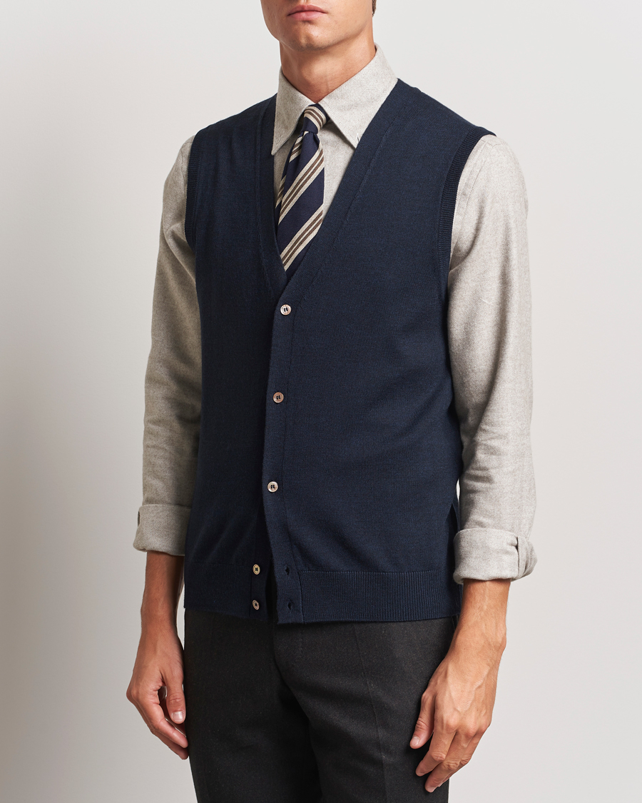 Men | Sweaters & Knitwear | Morris | Merino Slipover Vest Navy