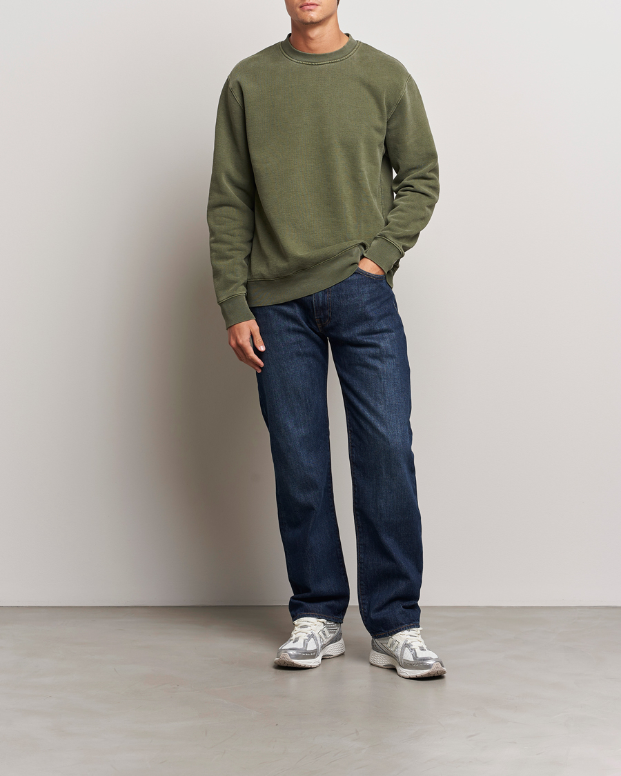 Men | Sweaters & Knitwear | Samsøe Samsøe | Pigment Dyed Crew Neck Sweatshirt Forest Night