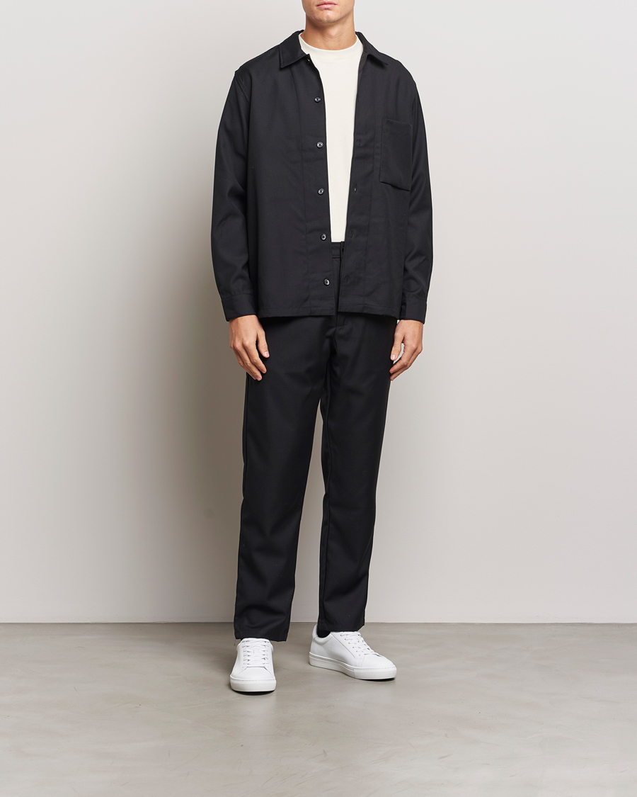 Men | Trousers | Samsøe Samsøe | Bertil Pleated Drawstring Trousers Black