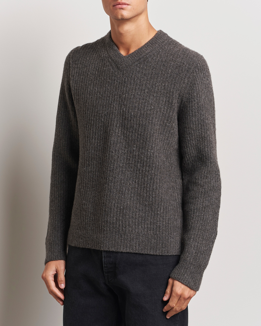 Men | Sweaters & Knitwear | Samsøe Samsøe | Koji Rib Knitted V-Neck Volcanic Ash