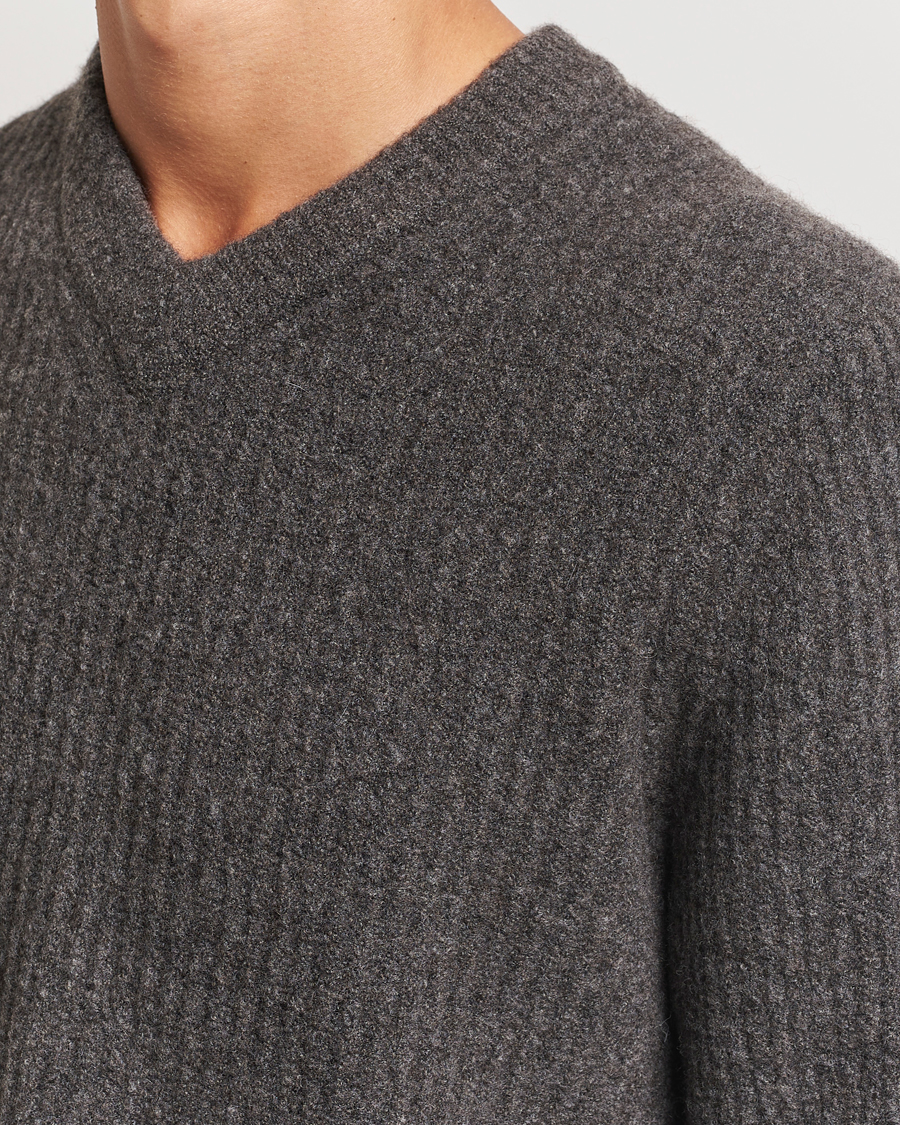 Men | Sweaters & Knitwear | Samsøe Samsøe | Koji Rib Knitted V-Neck Volcanic Ash