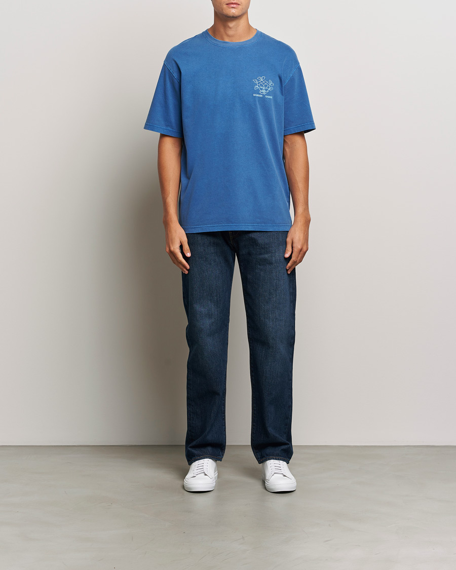 Men | T-Shirts | Samsøe Samsøe | Poetry Printed T-Shirt True Navy Lotus