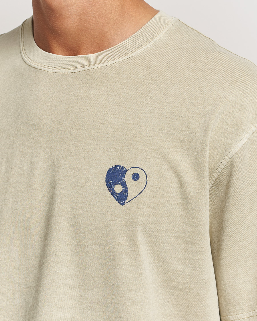 Men | T-Shirts | Samsøe Samsøe | Poetry Printed T-Shirt Abbey Stone Balance