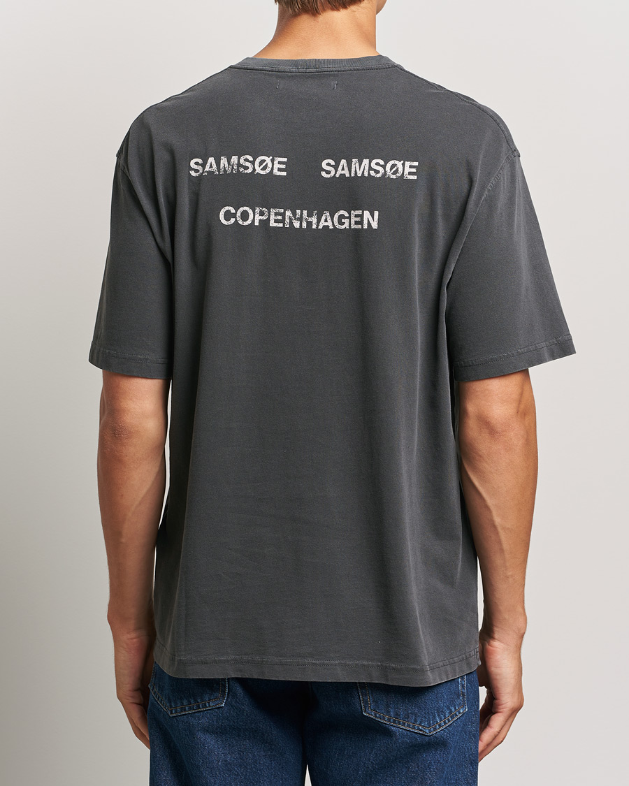 Men | T-Shirts | Samsøe Samsøe | Poetry Printed T-Shirt Black Balance