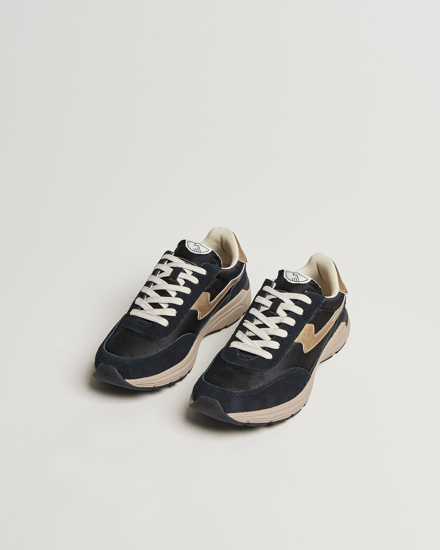 Men | Sneakers | Stepney Workers Club | Osier S-Strike Runner Sneaker Black Gold