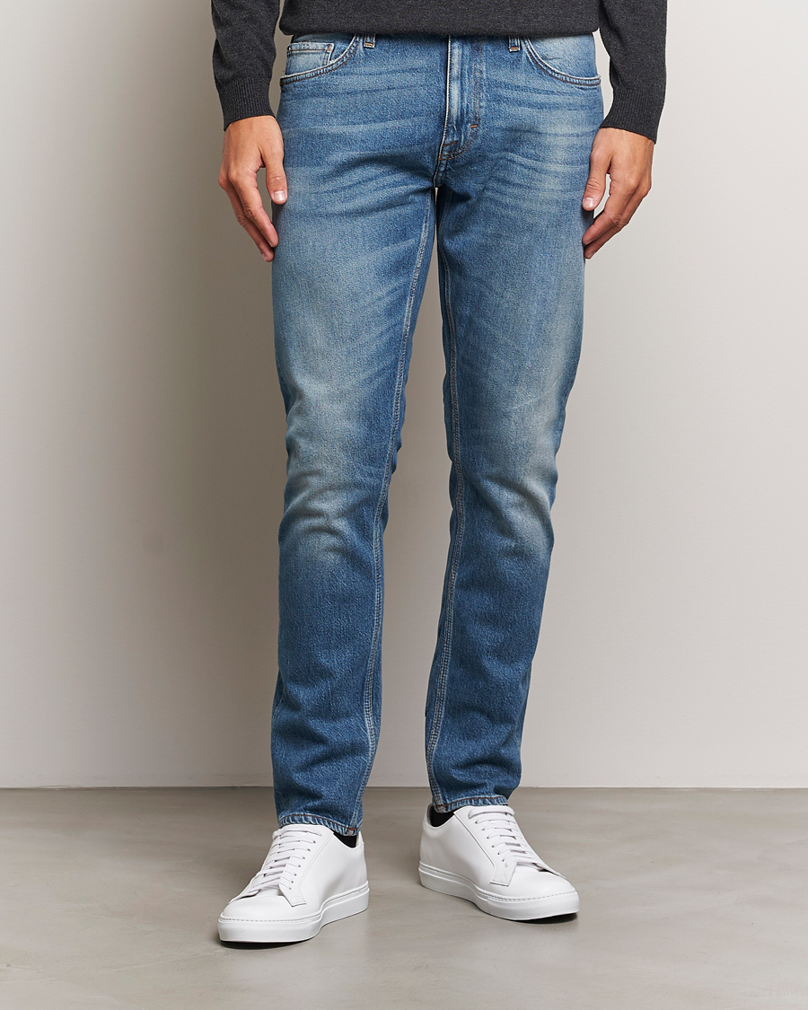 Men | Jeans | Tiger of Sweden | Pistolero Stretch Cotton Jeans Medium Blue