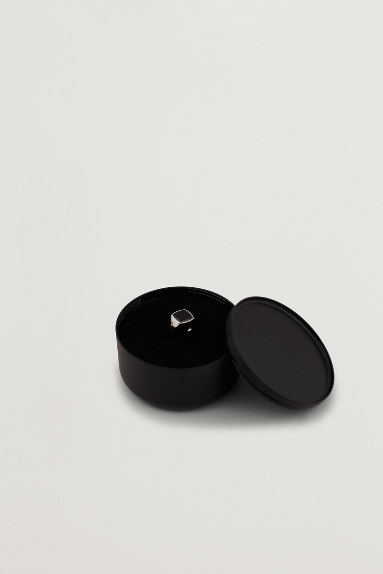 Men | Jewellery | Tom Wood | Cushion Polished Black Onyx Ring Silver