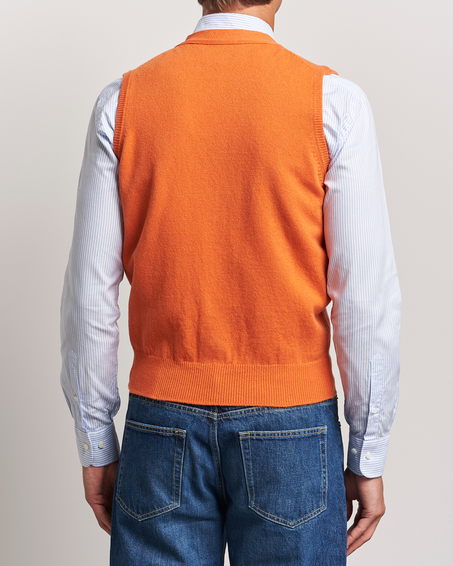 Men | Sweaters & Knitwear | Drake's | Lambswool Vest Cardigan Orange