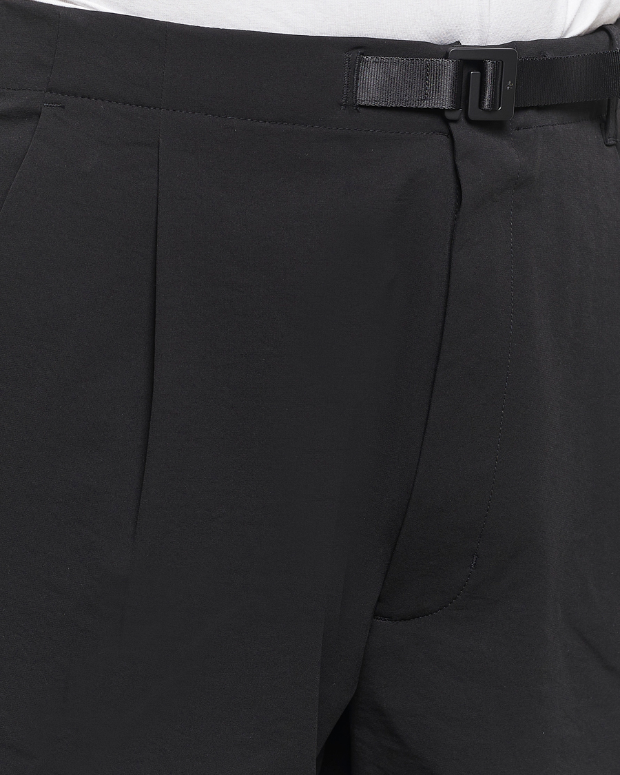 Men | Trousers | Goldwin | One Tuck Tapered Stretch Pants Black