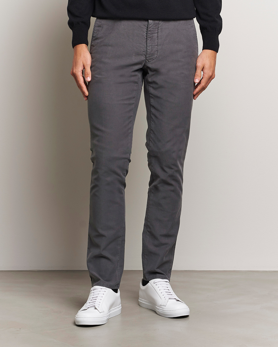 Men | Trousers | Incotex | Slim Fit Garment Dyed Slacks Dark Grey