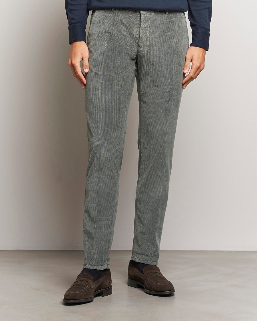 Men | Trousers | Incotex | Slim Fit Leisure Cord Slacks Grey