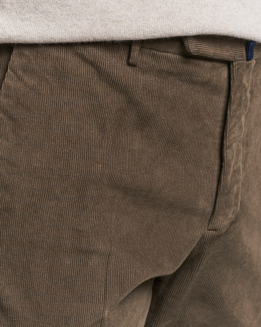 Men | Trousers | Incotex | Slim Fit Baby Corduroy Trousers Brown