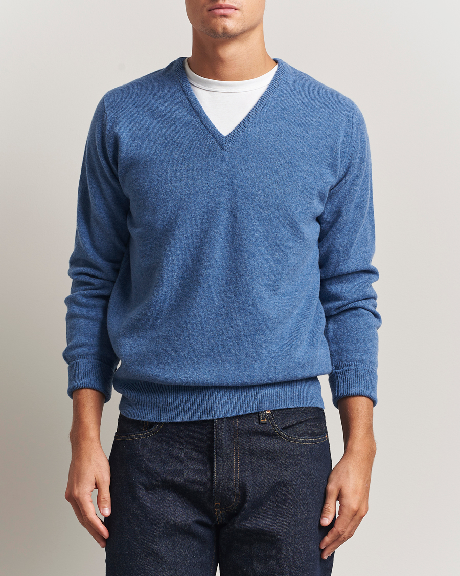 Men | Sweaters & Knitwear | William Lockie | Rob Lambswool V-Neck Clyde