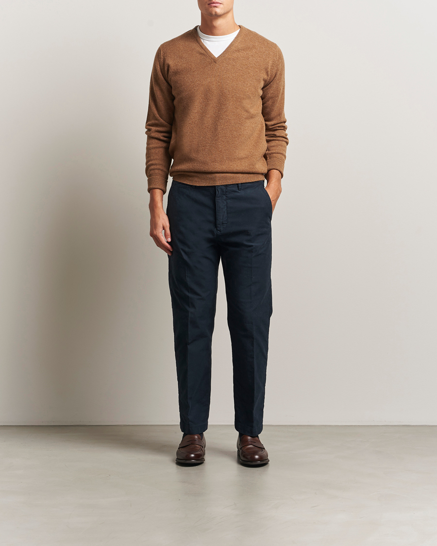 Men | Sweaters & Knitwear | William Lockie | Rob Lambswool V-Neck Savannah