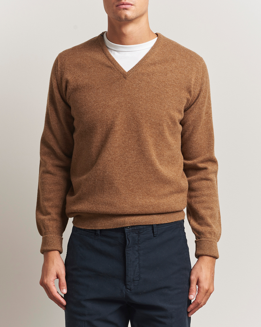 Men | Sweaters & Knitwear | William Lockie | Rob Lambswool V-Neck Savannah