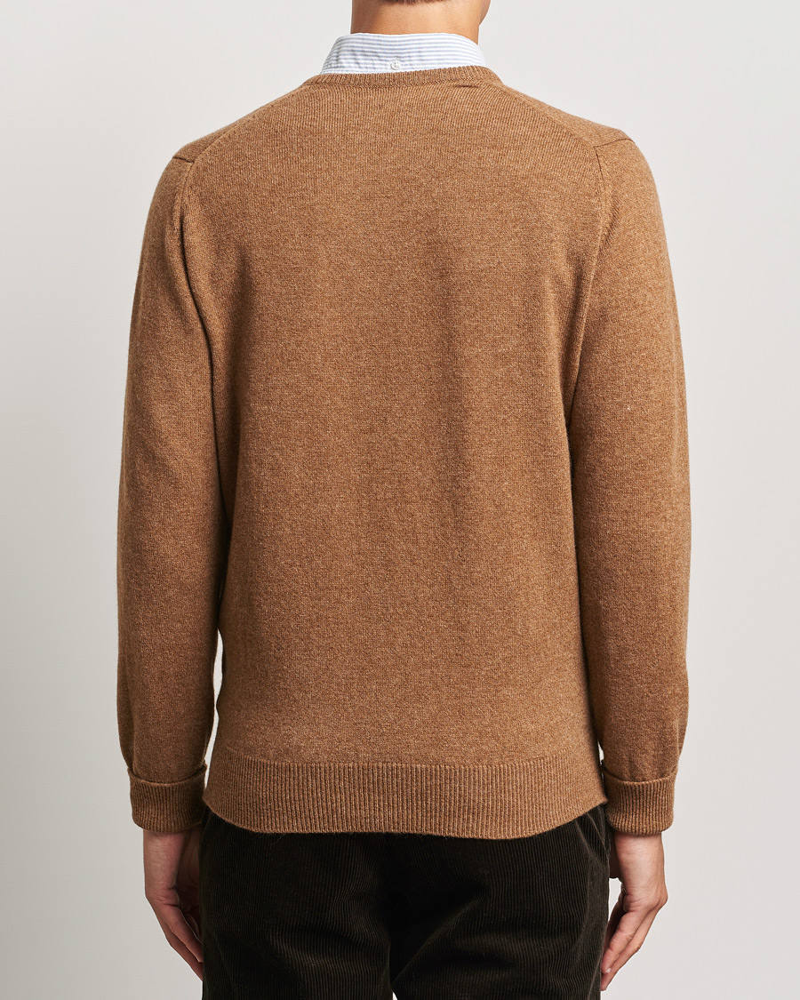 Men | Sweaters & Knitwear | William Lockie | Rob Lambswool V-Neck Savannah