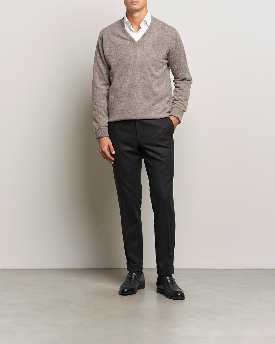 Men | Sweaters & Knitwear | William Lockie | Rob Lambswool V-Neck Vole