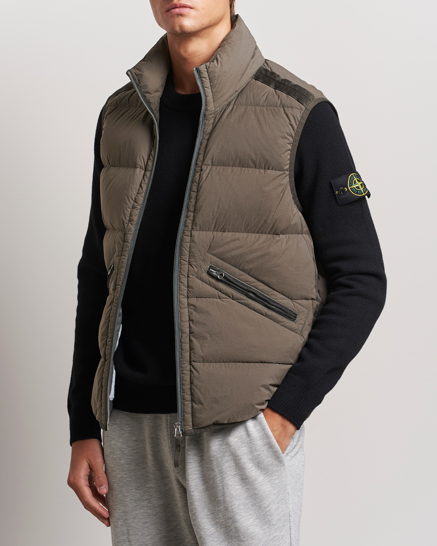 Men | Coats & Jackets | Stone Island | Nylon Down-TC Vest Walnut