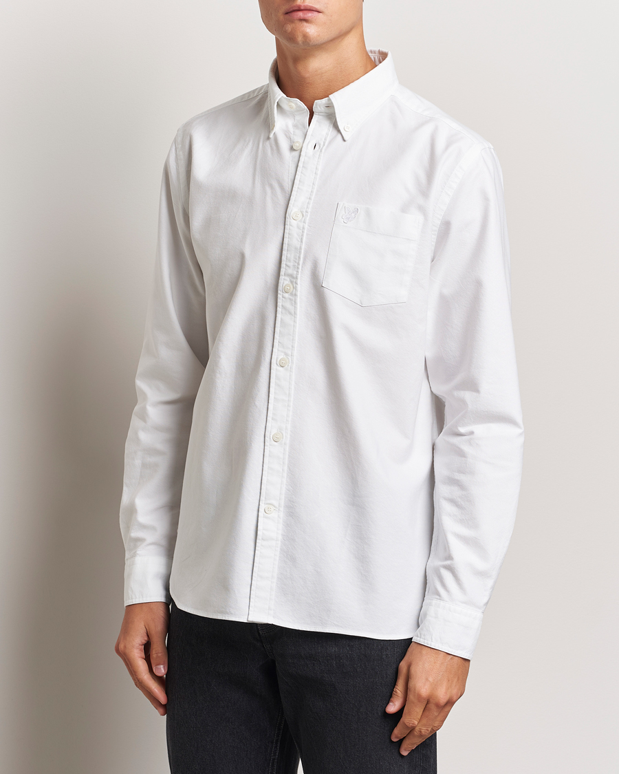 Men | Shirts | Lyle & Scott | Tonal Eagle Plain Oxford Shirt White