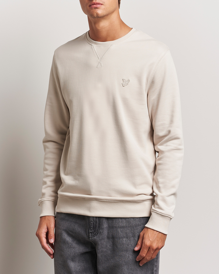 Men | Sweaters & Knitwear | Lyle & Scott | Tonal Eagle Crew Neck Sweatshirt Cove