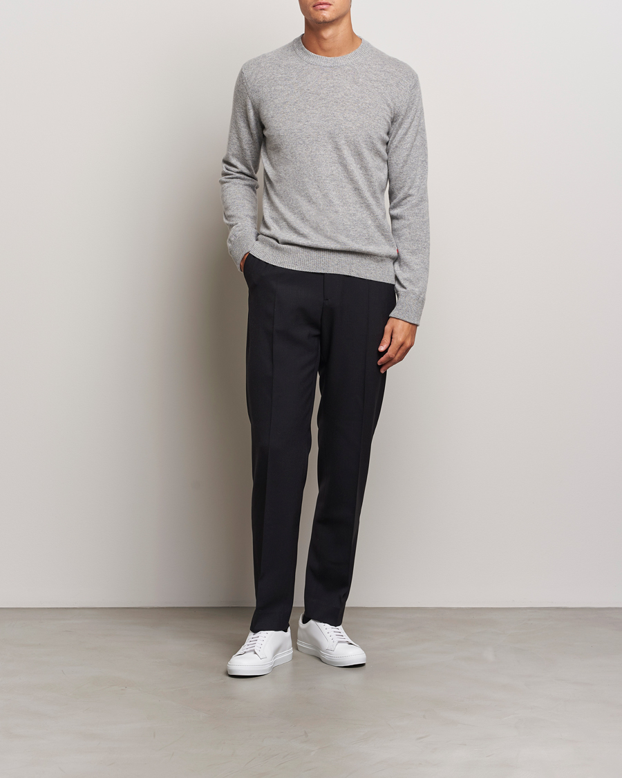 Men | Sweaters & Knitwear | Orlebar Brown | Levar Cashmere Crewneck Oyster Grey