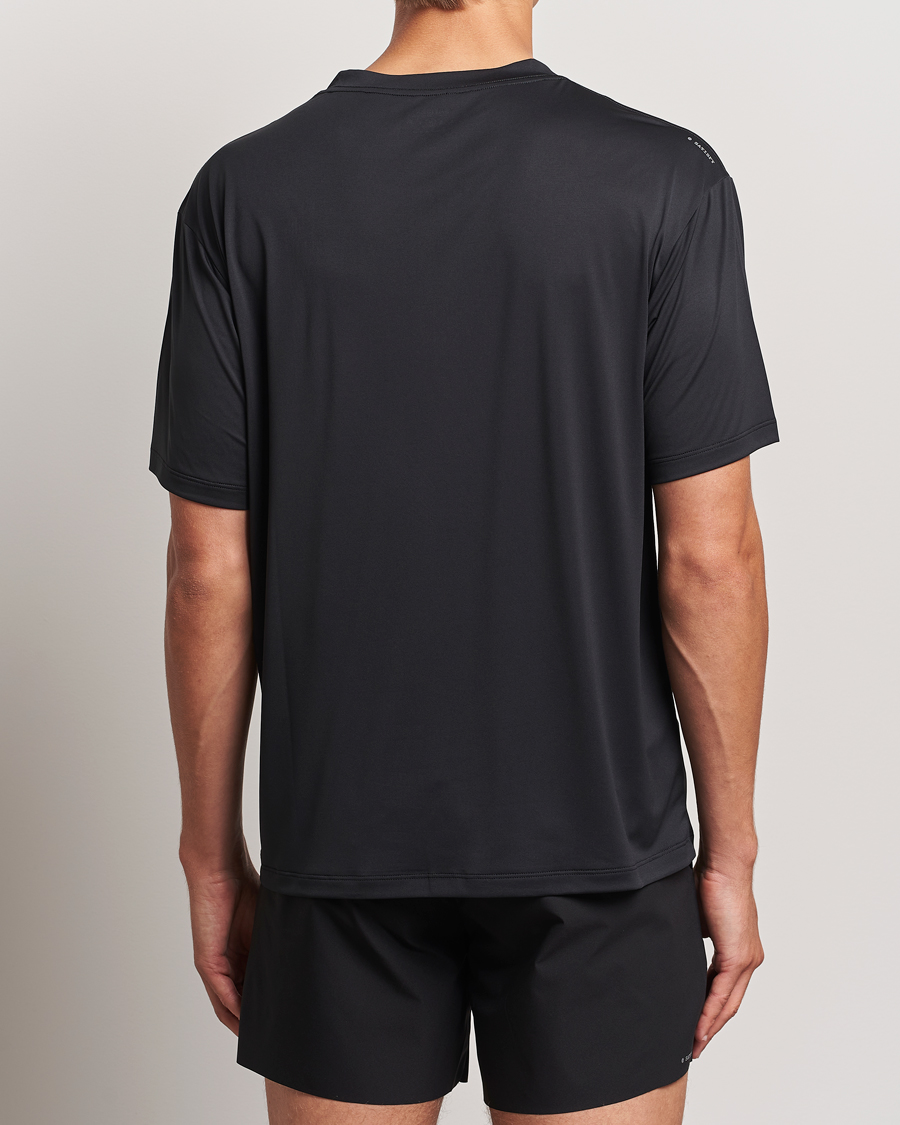 Men | T-Shirts | Satisfy | AuraLite T-Shirt Black
