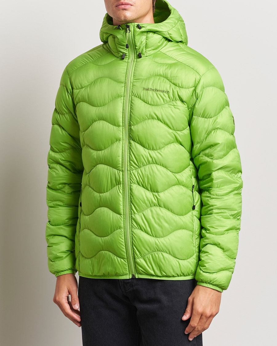 Men | Coats & Jackets | Peak Performance | Helium Down Hooded Jacket Stand Out Green